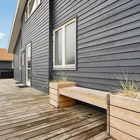 Lovely Home In Ulfborg With Wifi *